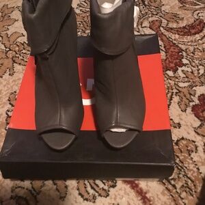 Size 8, New shoe bootie Grey